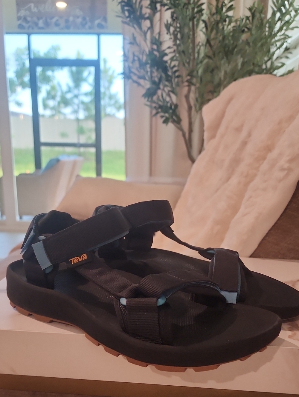 Iike  NewTeva Men’s Black Sandals with Light Blue Accents